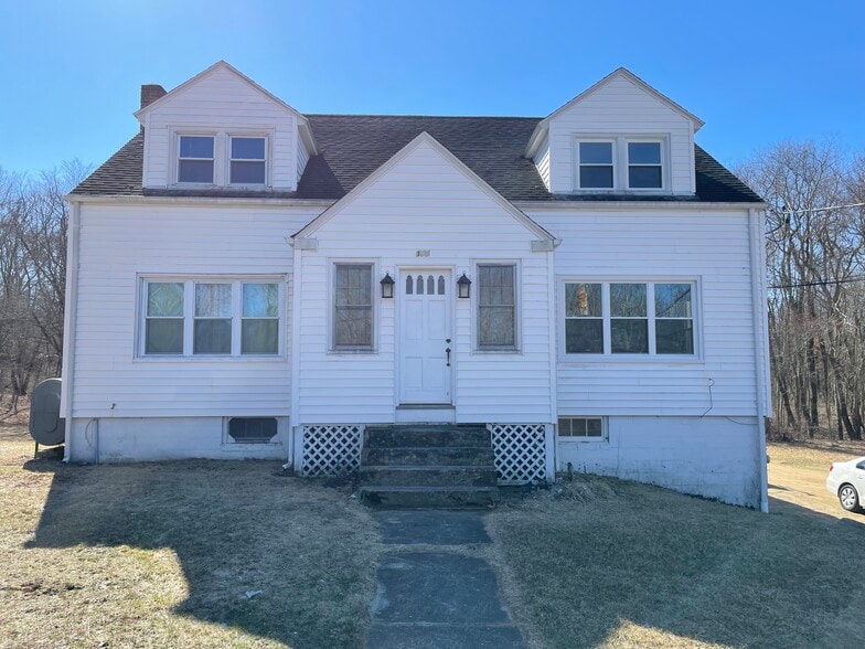 Front of Duplex - 133 Lake Hayward Rd