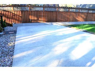 Building Photo - Quiet and Private Set in Forested Neighbor...