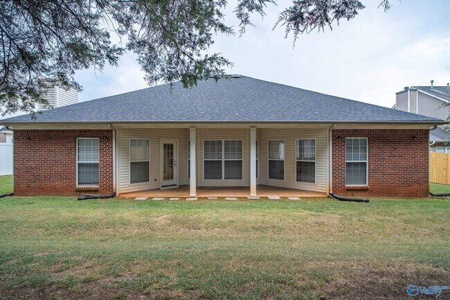 Building Photo - 216 Horseshoe Bend N