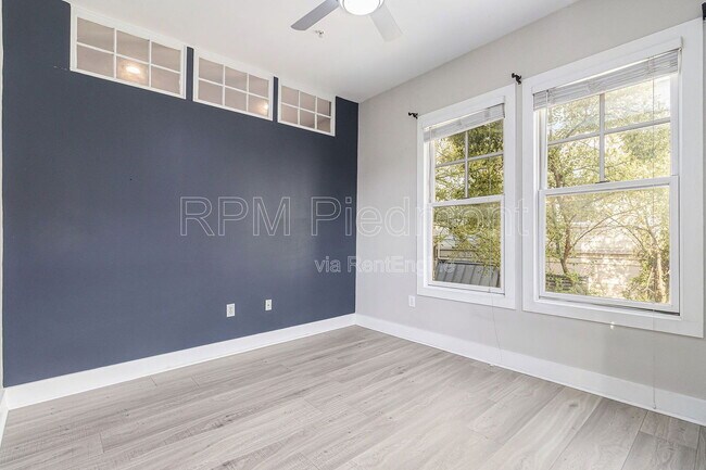 Building Photo - 925 Garrett St