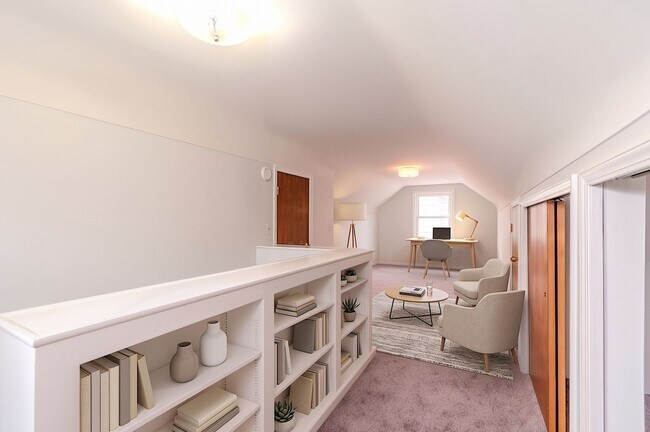 Building Photo - Beautiful 3-bedroom, 1-bath bungalow in North Royal Oak
