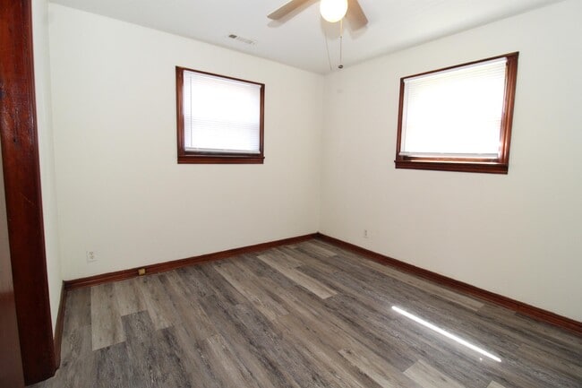 Building Photo - 507 Geneva St