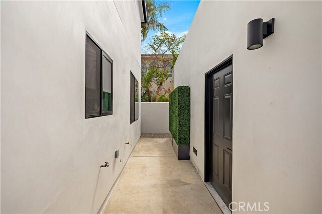 Building Photo - 26141 Via California
