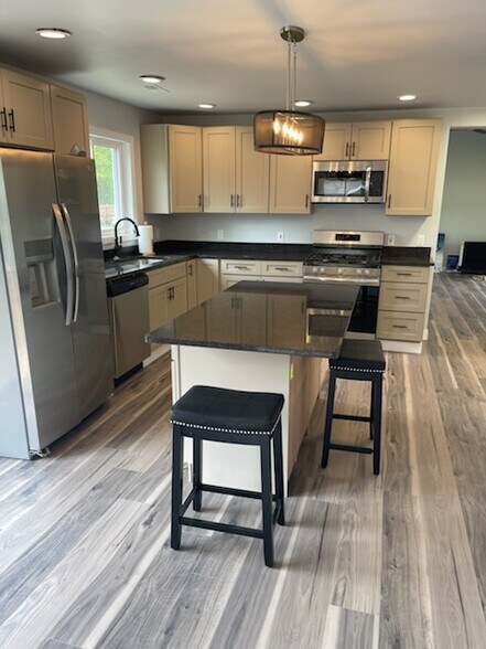 Primary Photo - 6601 W 141st Ave