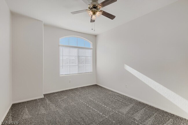 Building Photo - 1037 Plentywood Pl
