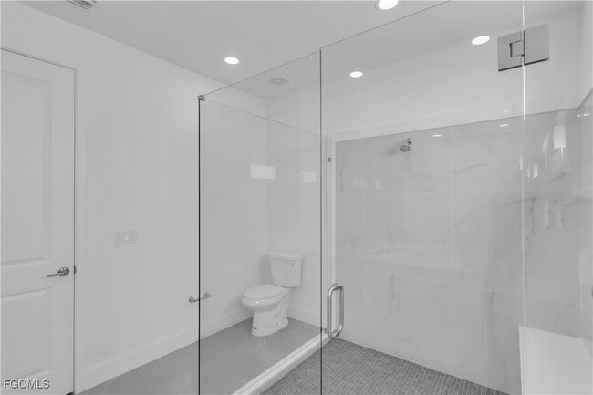 Building Photo - 1005 State Ave