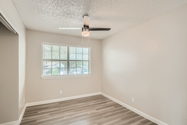 B2 Renovated - 2 Bed 2 Bath - Rise at Highland Meadows