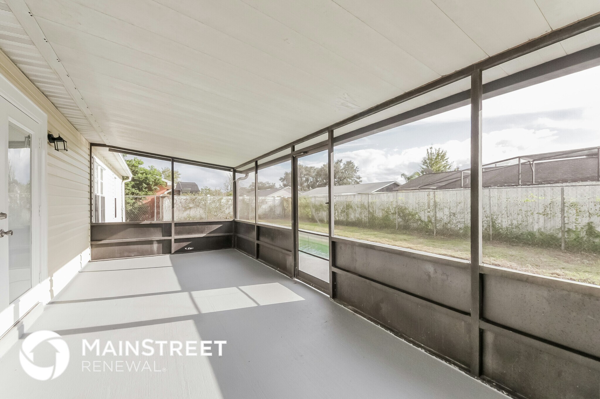 Building Photo - 945 Delano Ct