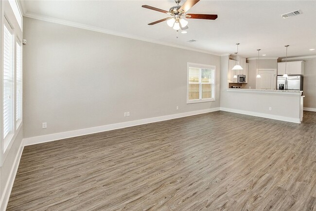 Building Photo - 1412 Holleman Dr