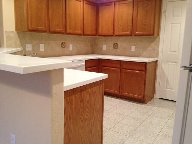 Building Photo - 9110 Prairie Trails Dr