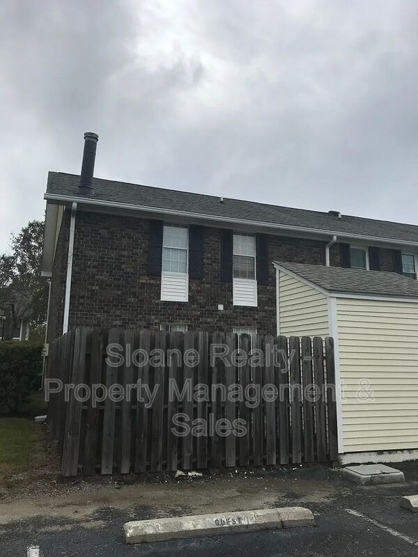 Building Photo - 2915 Cathedral Ln