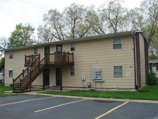 Building Photo - 304 Estate Dr