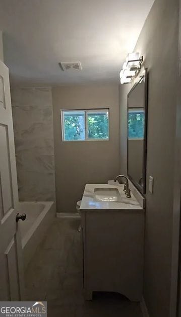 Building Photo - 2263 Nivelle Dr