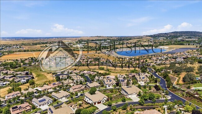 Building Photo - Executive Gated Rental with Stunning Views & Solar!