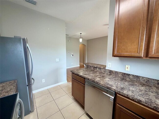 Building Photo - 1840 Retreat View Cir
