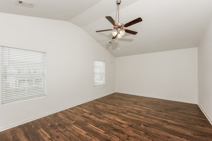 Building Photo - 5776 Timber Leaf Lp