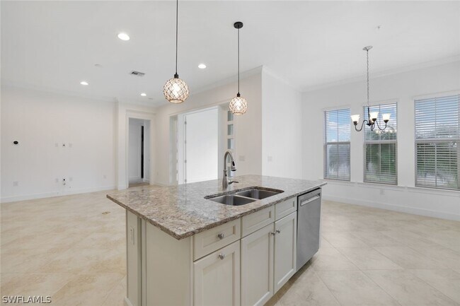 Building Photo - 6549 Dominica Dr