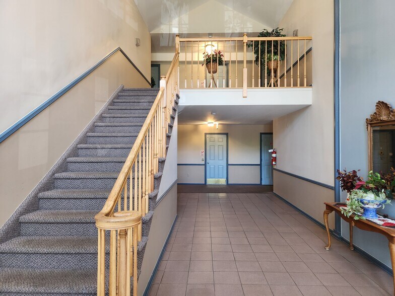 Building Photo - 5102 Austin Ct