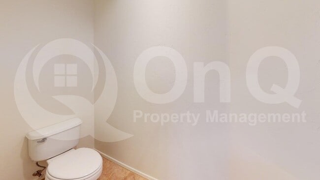 Building Photo - 137 E Calle Zavala