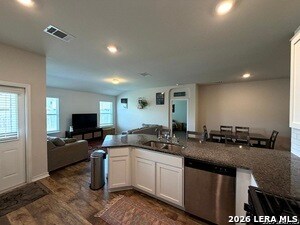 Building Photo - 6811 Whisper Grv