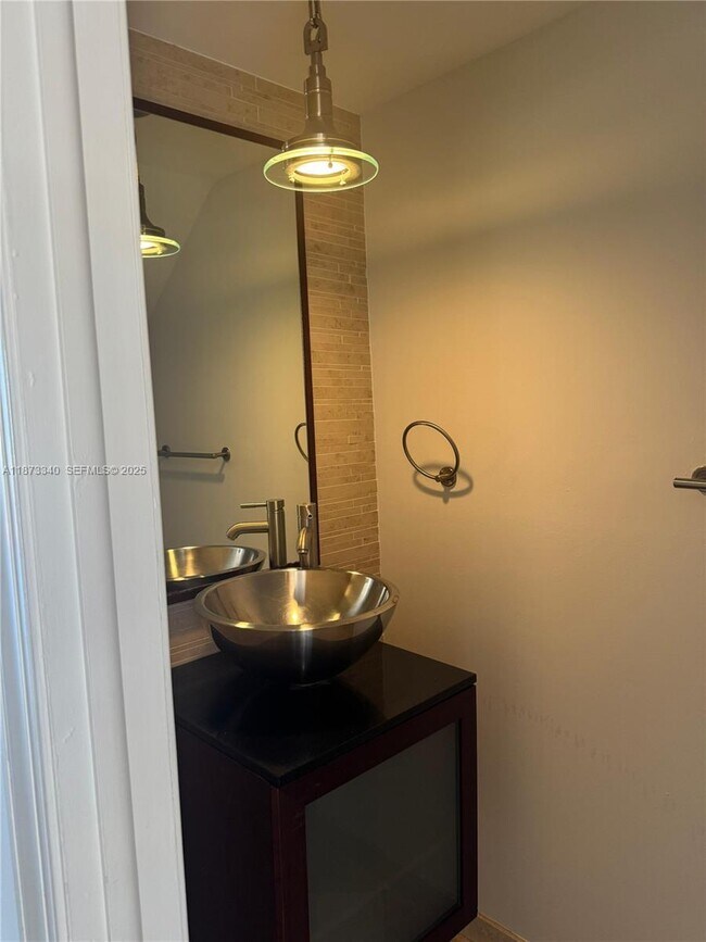 Building Photo - 2777 NE 165th Terrace