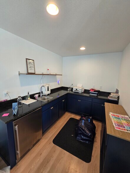 Building Photo - 6051 N Malta St