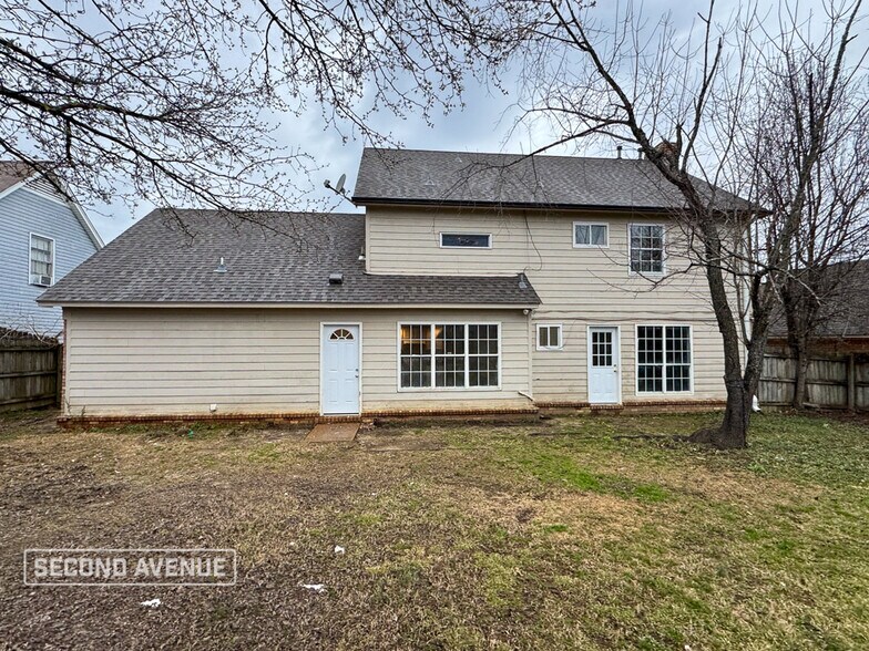 Building Photo - 6625 Rocky Park Dr