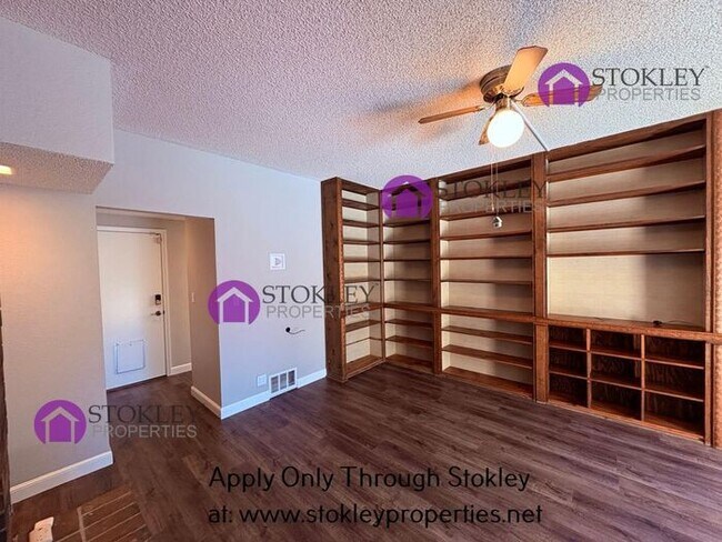 Building Photo - 2397 Lake Meadow Cir