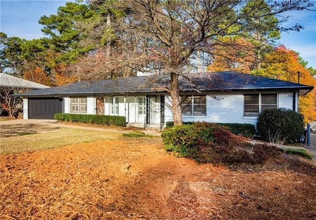 Building Photo - 3935 Orchard Rd SE