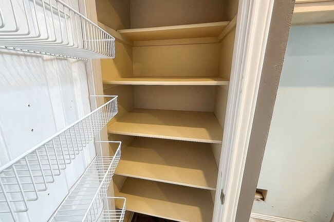 Building Photo - 3-Bedroom Home for Lease in Carrollton – U...