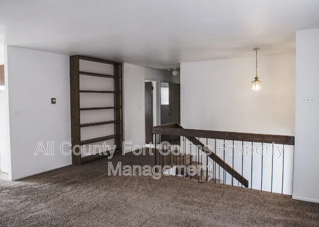 Building Photo - 2507 W Lake St
