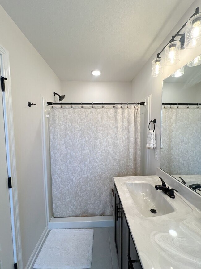 Building Photo - Charming Ranch-Style Home on a Large Corne...