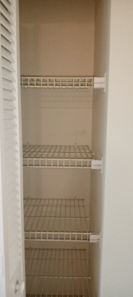 Building Photo - 2015 McMullen Ave