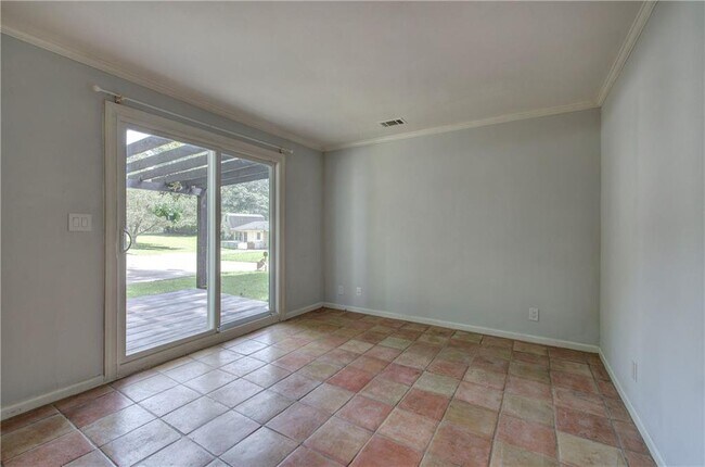 Building Photo - 447 Floyd St SE