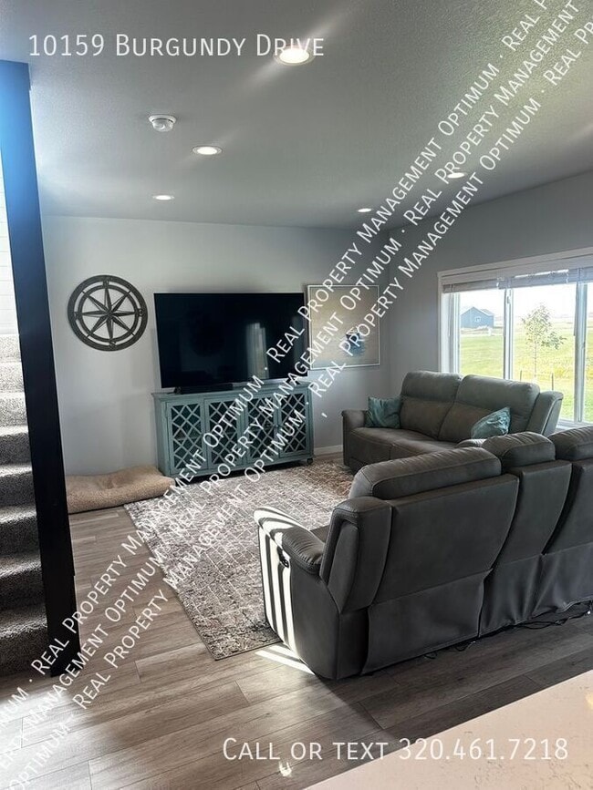 Building Photo - 10159 Burgundy Dr