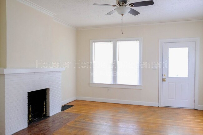 Building Photo - 4245 College - 4247