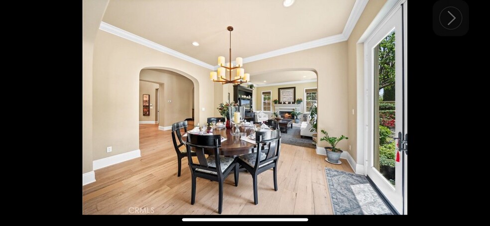 Building Photo - 19668-19663 Three Oaks Ln