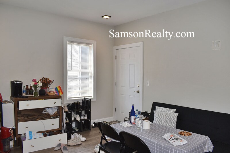 Building Photo - 14 Trenton St