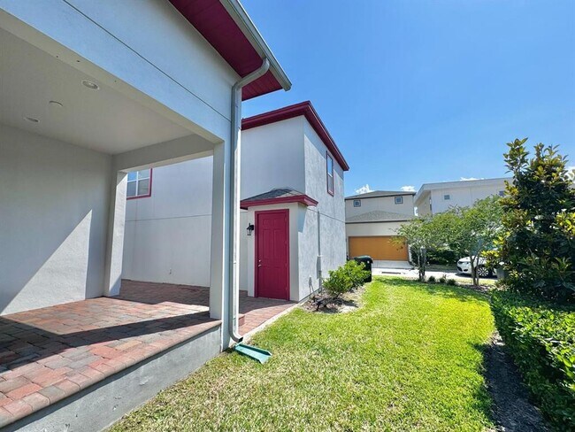 Building Photo - 13372 Stoddart Ave