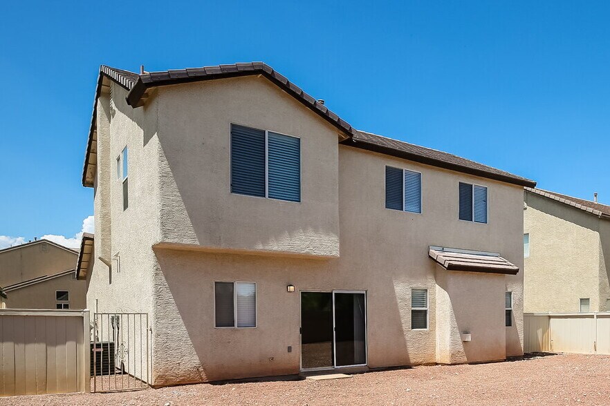 Building Photo - 5312 Adorato Dr