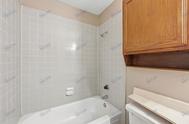 Building Photo - 431 Weaver St