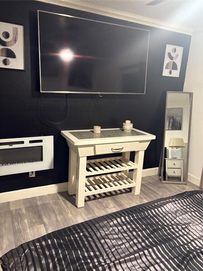 Building Photo - 3021 Gray St