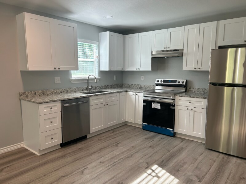 Building Photo - 411 Godfrey St