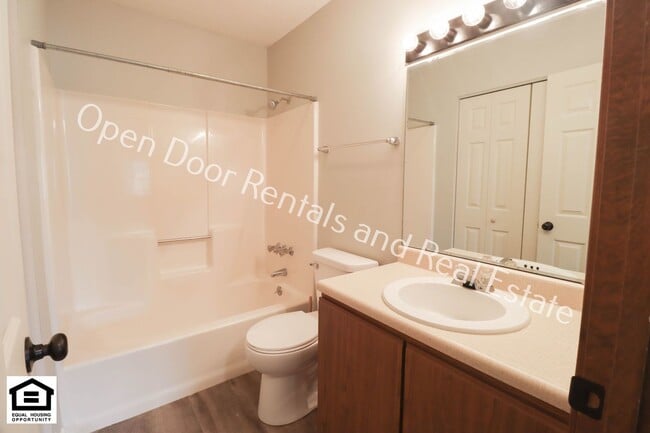 Building Photo - 7701-7729  E State Blvd