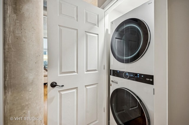 Building Photo - 700 N Larrabee St