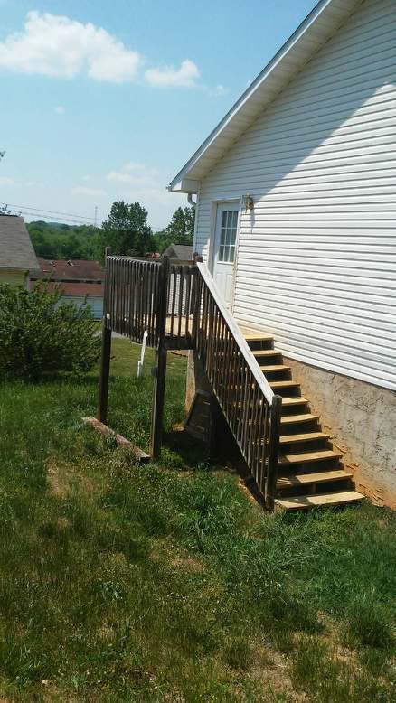 Building Photo - 3 bedroom, 2 bathroom house located in New...