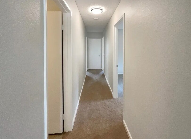 Building Photo - 22257 Emerald St