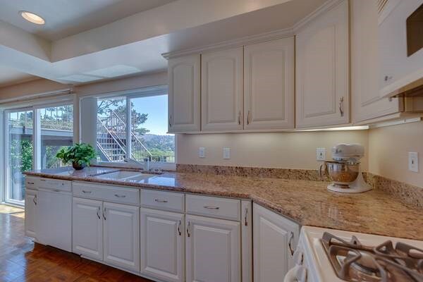 Kitchen - 1022 Calle Ruiz