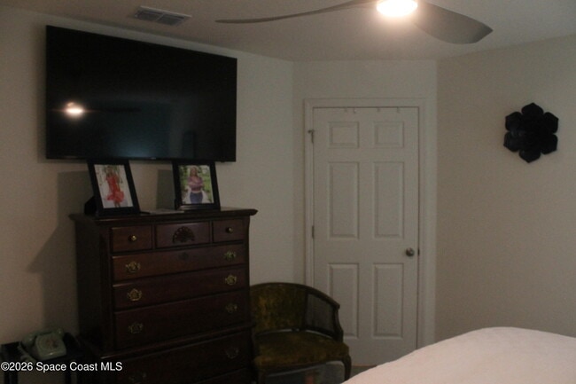 Building Photo - 3230 Halden Ave SE