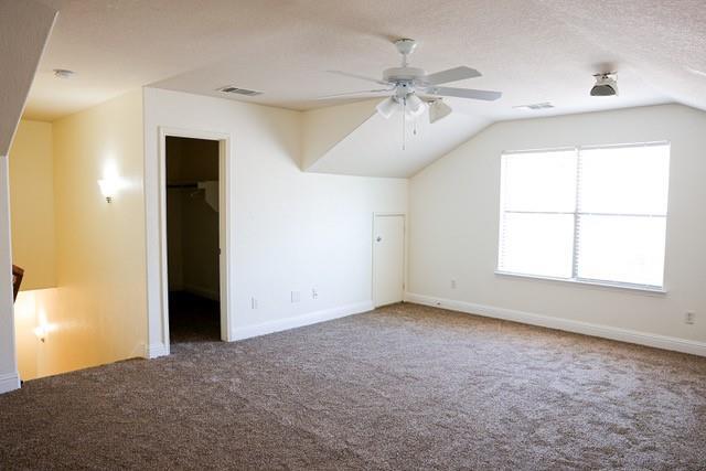 Building Photo - 3101 Spanish Oak Trail